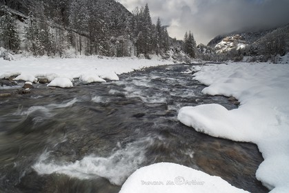 Château Queyras et le Guil© Duncan MacArthur