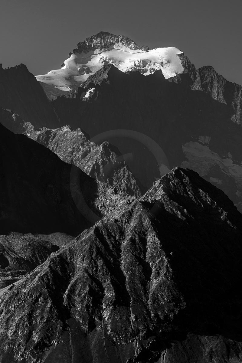 Barre des Ecrins depuis le col du Galibier©Pierre Barrot