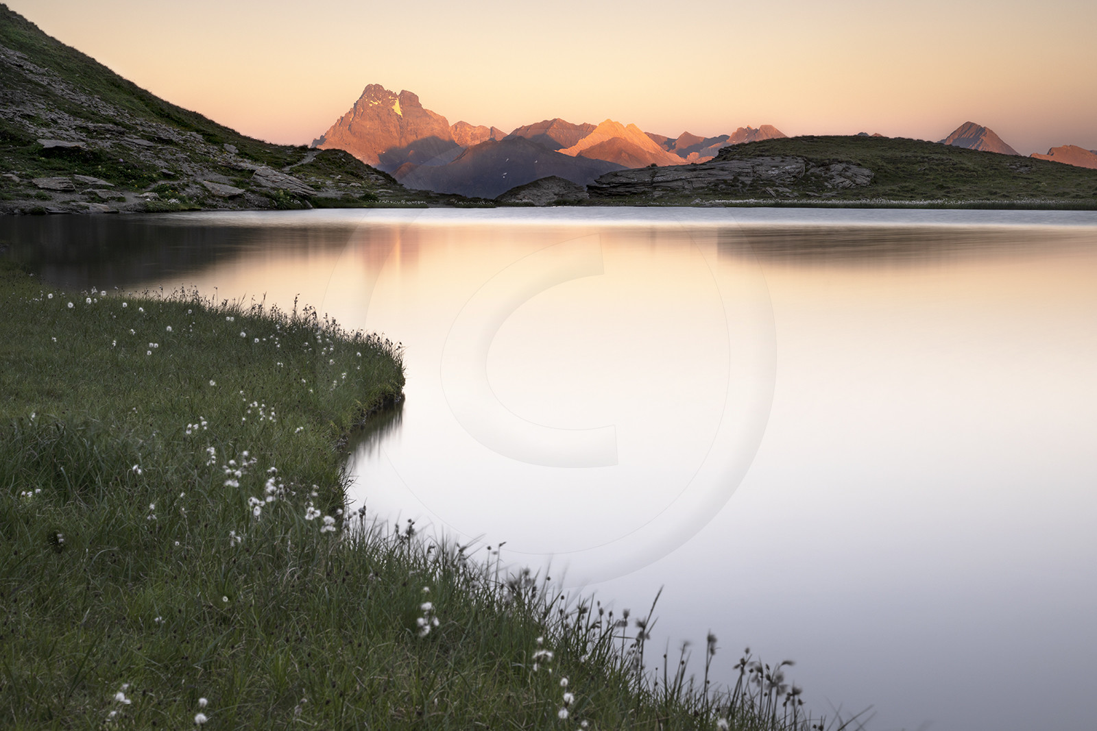 Le petit Laus, le plus haut des lacs de Malrif© Duncan MacArthur