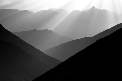 Rayons et montagnes, depuis Agnel.© Duncan MacArthur