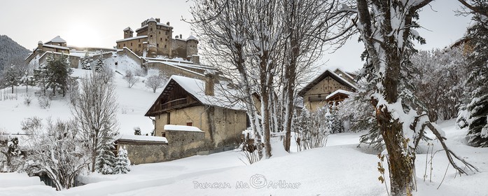 Neige fraiche sur Chateau Queyras© Duncan MacArthur