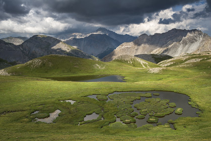Le lac de Cogour au col Néal, au fond le pic de Rochebrune© Duncan MacArthur